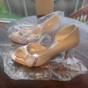 NEW Women's White Satin Peep-toe Elegant Bow-Embellished Heels Size 40/9.5